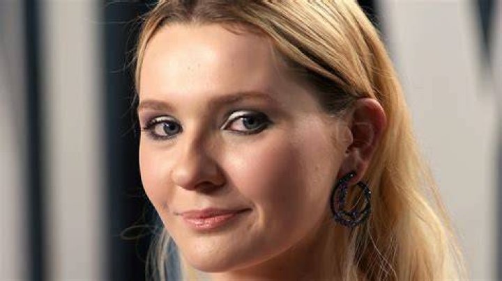 Abigail Breslin Opened Up About Her Abusive Relationship