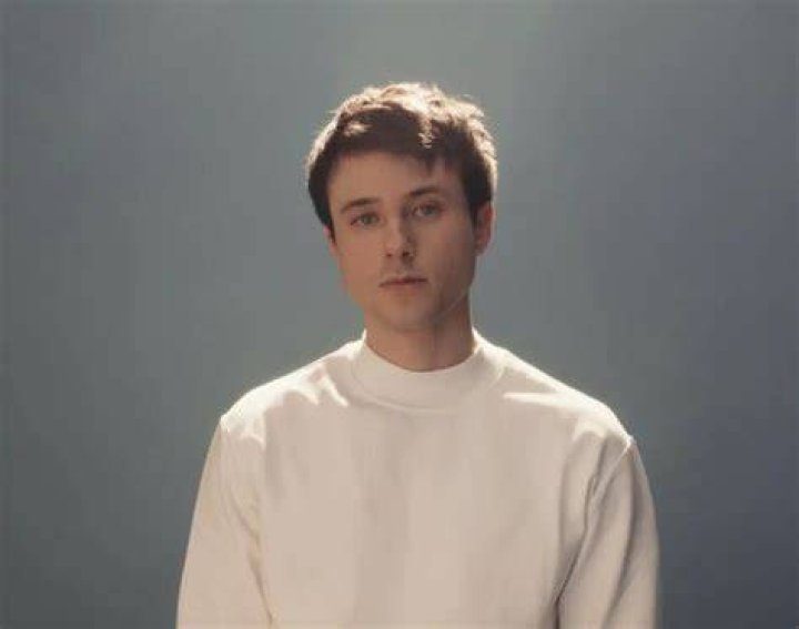 Alec Benjamin Net Worth, Age, Height, Bio, Birthday, Wiki!