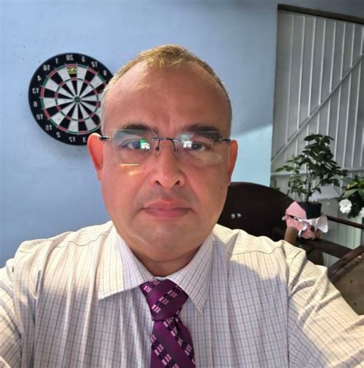 Alejandro Vald&eacute;s