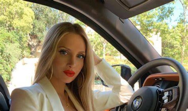 Amanda Elise Lee