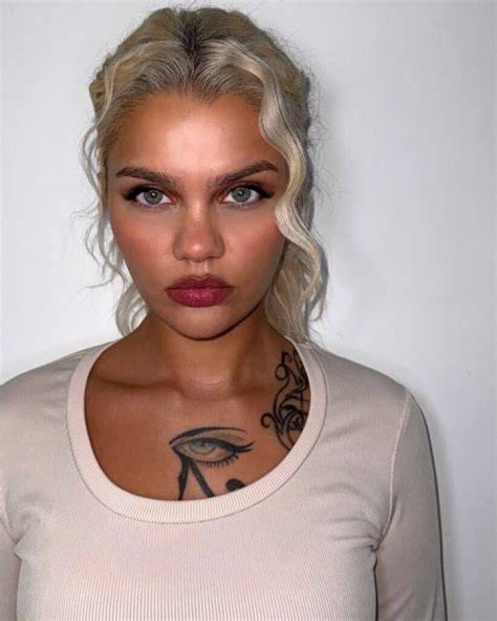 Amina Blue Bio, Height, Ethnicity, Dating, Boyfriend, Wiki