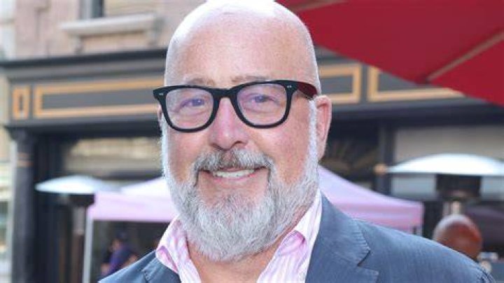 Andrew Zimmern