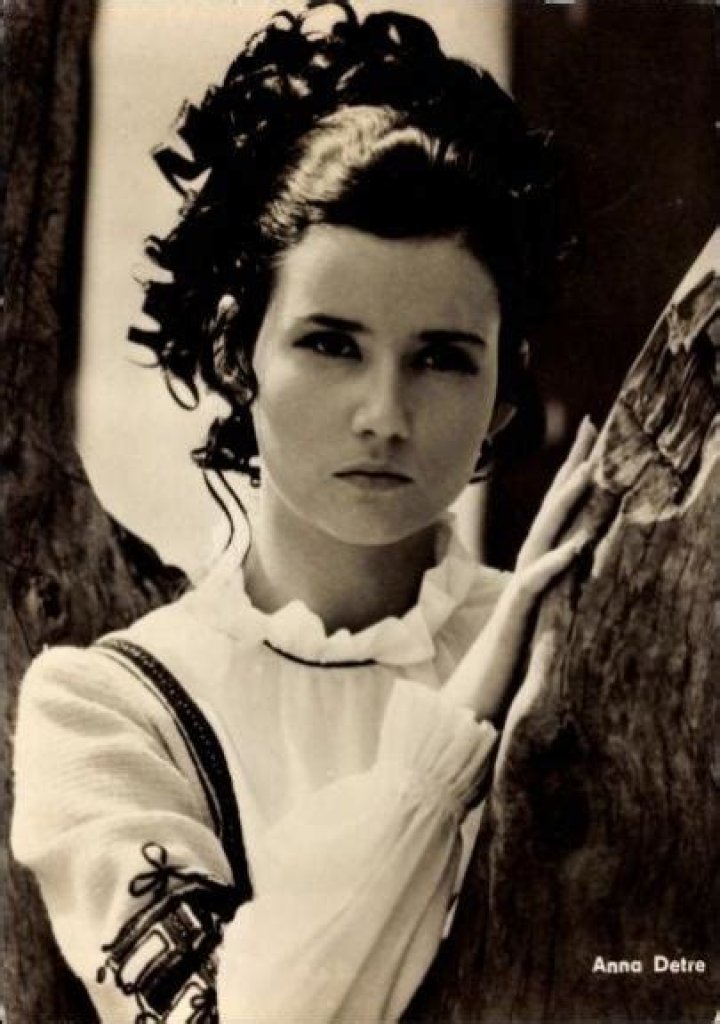 Annamaria Detre