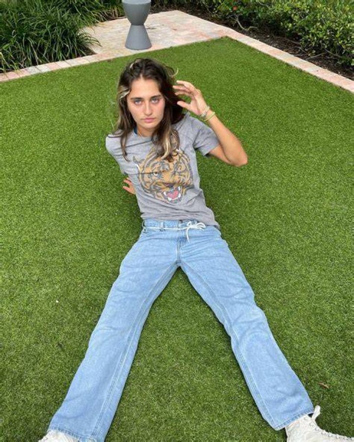 Avery Cyrus