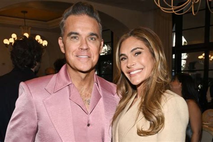 Ayda Field