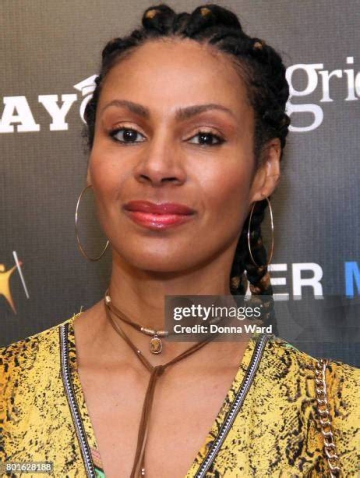 Chenoa Maxwell