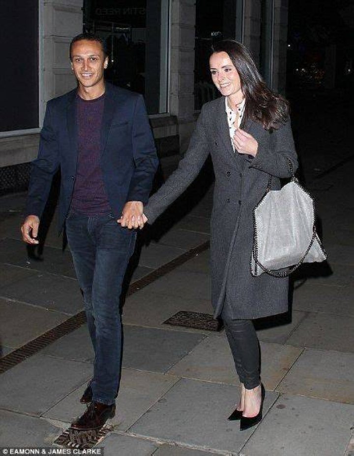 Chris Bisson’s Girlfriend: Who is Chris Bisson Dating?