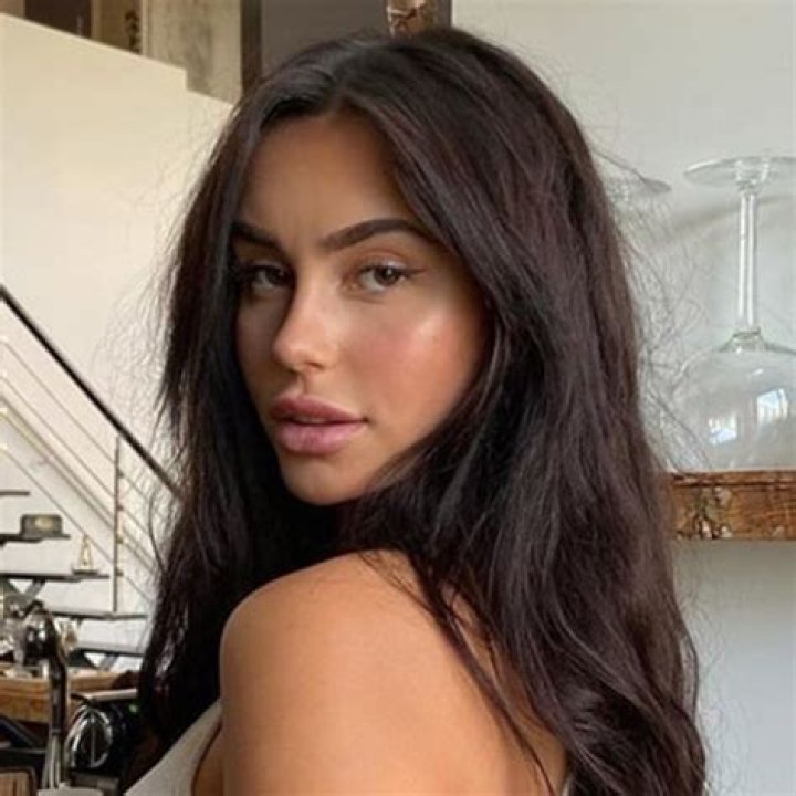 Claudia Tihan