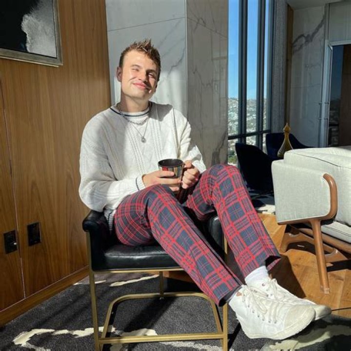 Daniel Mickelson- Net Worth, Bio, Age, Height, Career