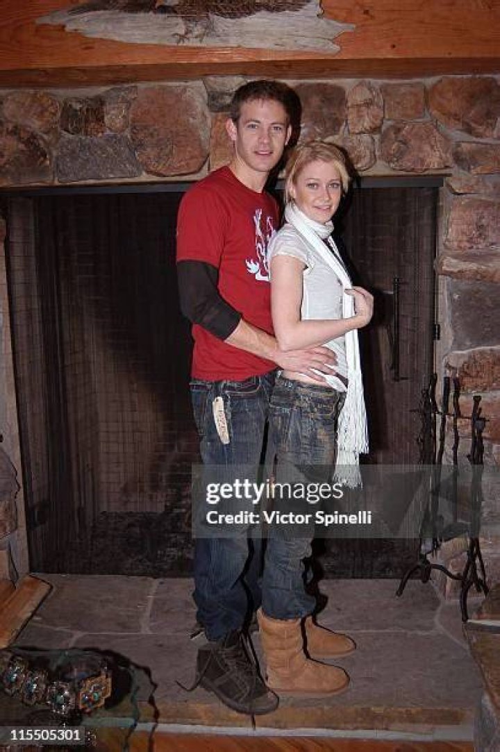 Dawn Joanne Shand, Bryce Johnson's Wife
