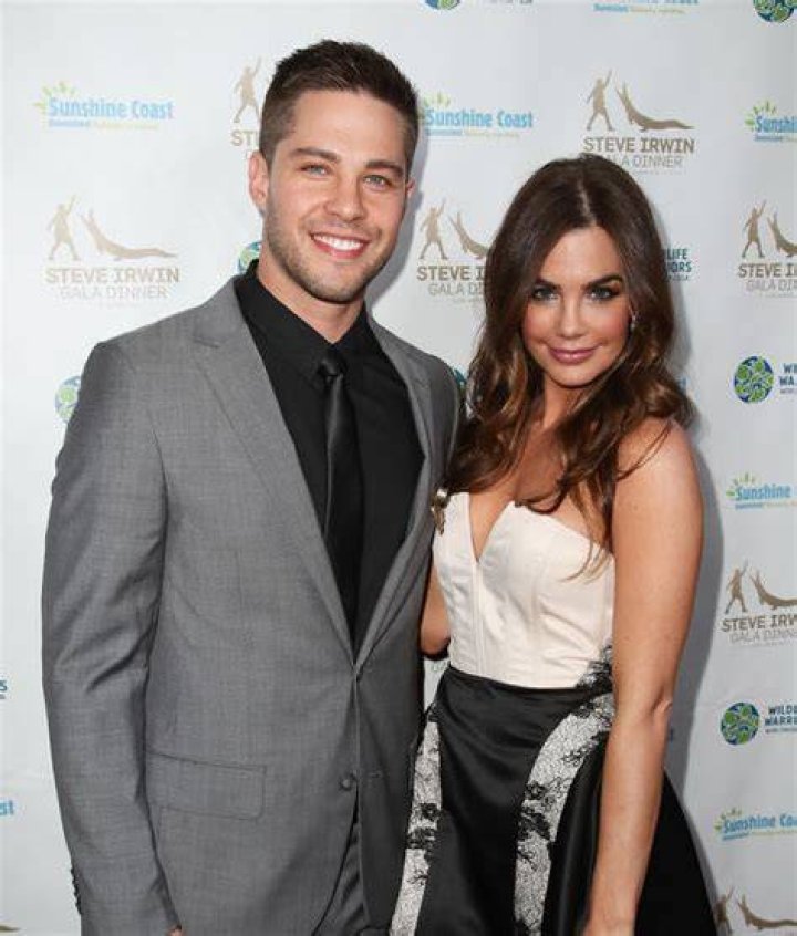 Dean Geyer, Jillian Murray's Husband