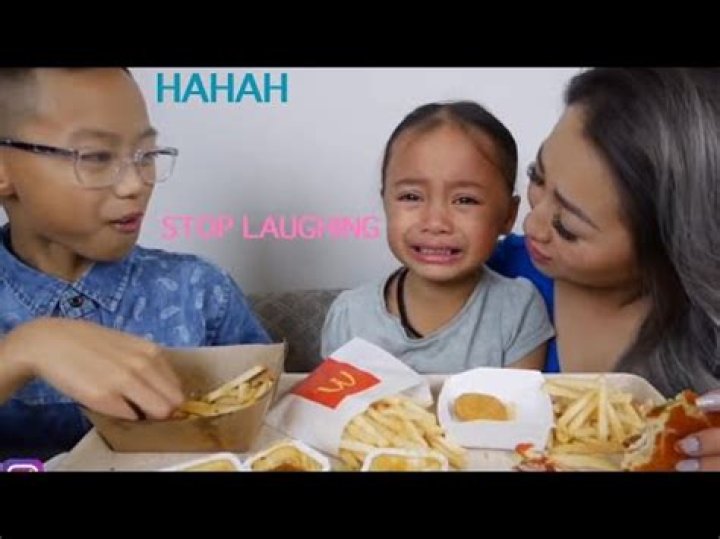 Emma N.E Lets Eat