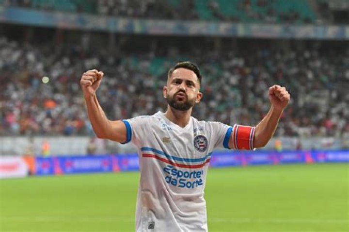 Everton Ribeiro