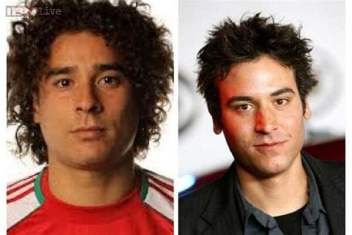 Guillermo Ochoa And Ted Mosby