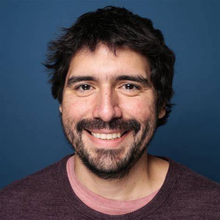 Javier Gull&oacute;n