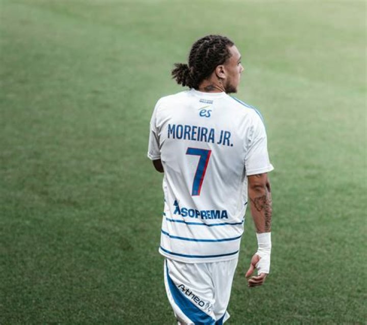 Jo&atilde;o Moreira