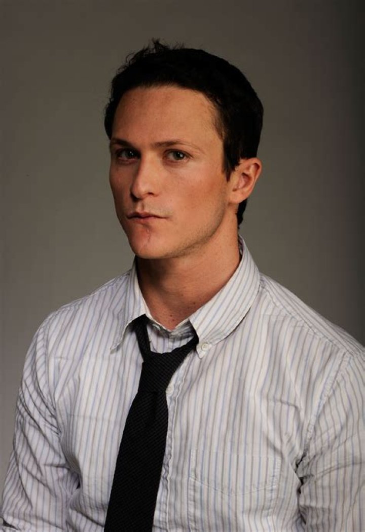 Jonathan Tucker | Bio, Age, Net Worth, Relationship, Career