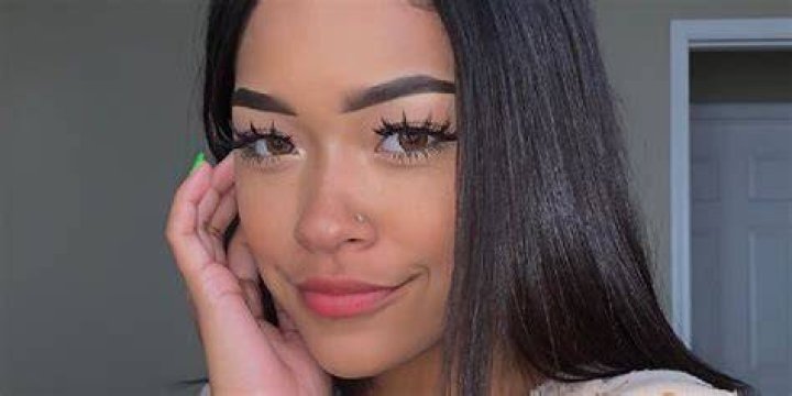 Leilani Castro Biography Infographic
