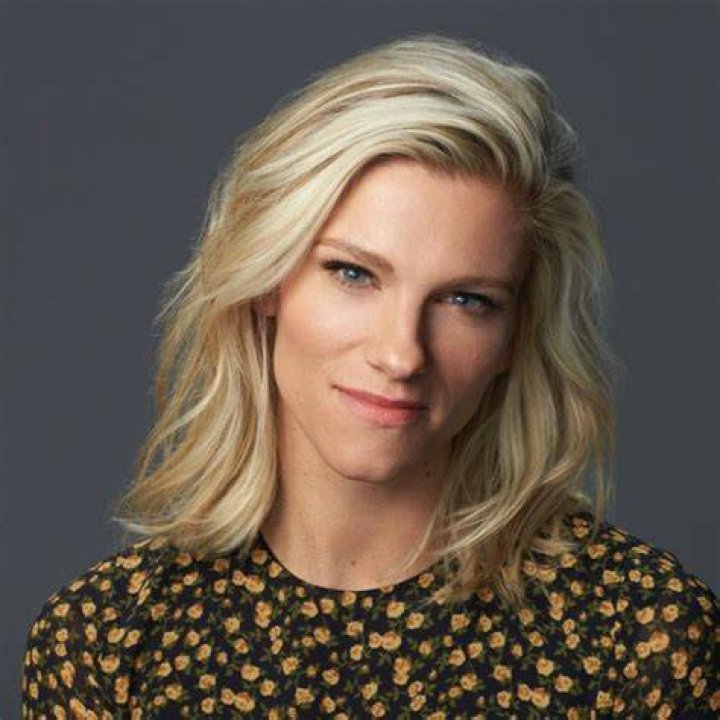 Lindsay Shookus