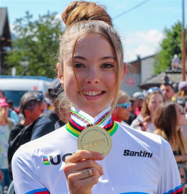 Line Burquier