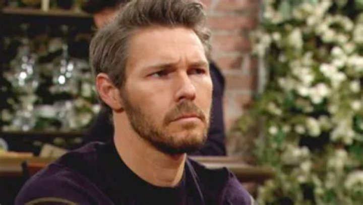 Scott Clifton