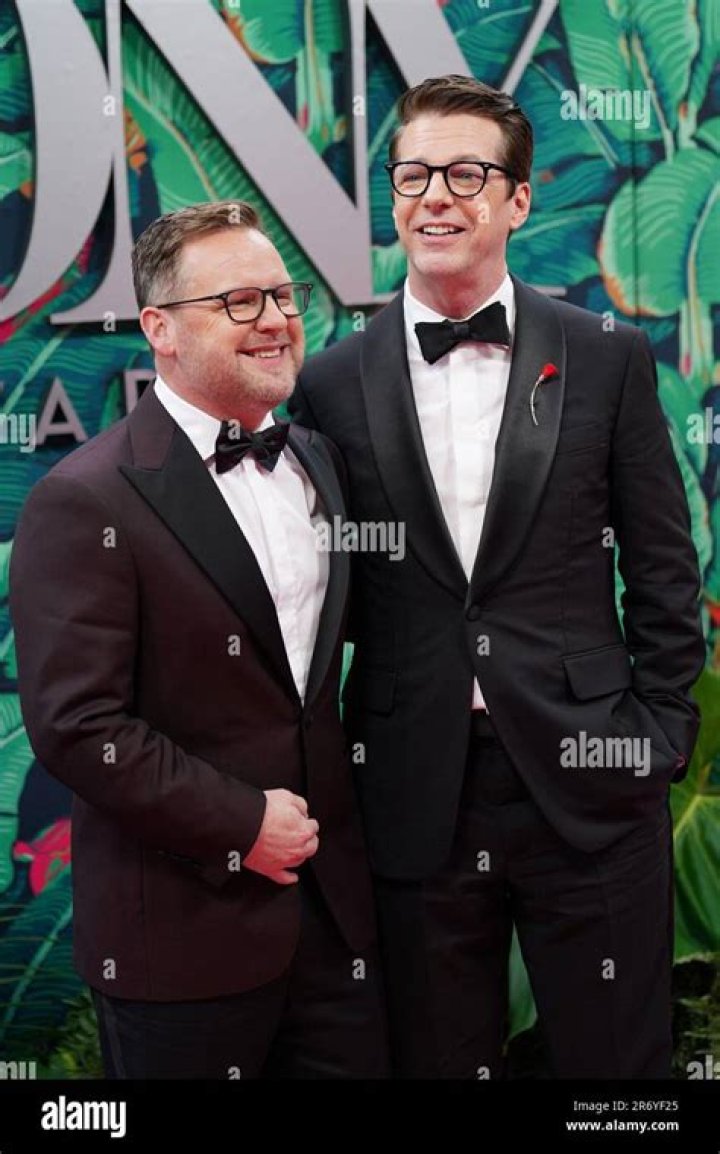 Sean Hayes, Scott Icenogle's Girlfriend