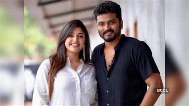 Sidhu Sid’s Girlfriend: Who is Sidhu Sid Dating?