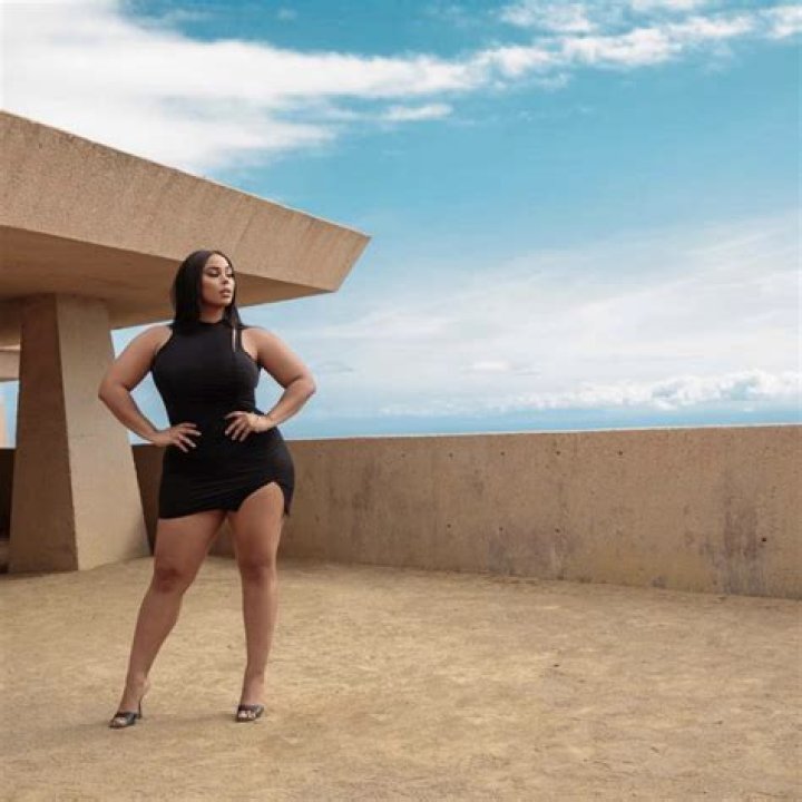 Tabria Majors