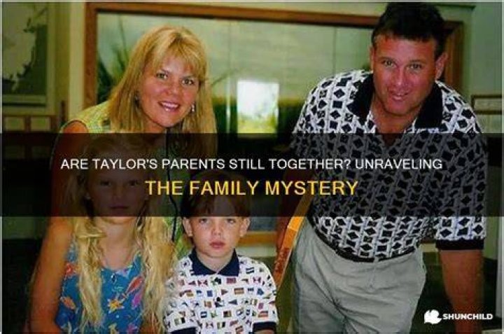 Taylor Lautner&rsquo;s Parents