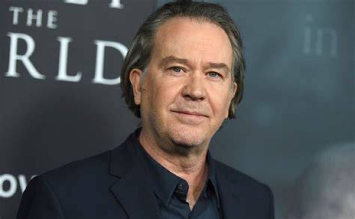 Timothy Hutton Net Worth, Age, Height, Bio, Birthday, Wiki!