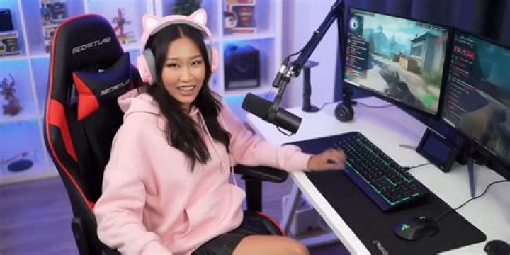 Twitch Streamer Archives - Popular Bio
