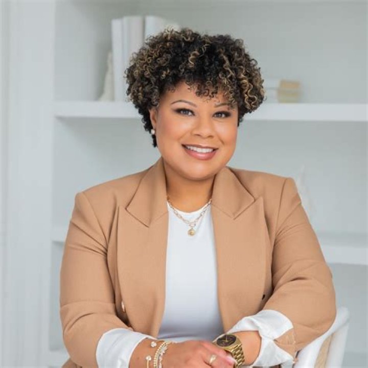 Vanessa Bowen