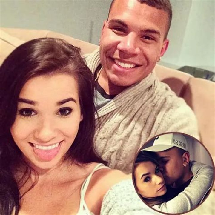 WolfieRaps’s Girlfriend: Who is WolfieRaps Dating?